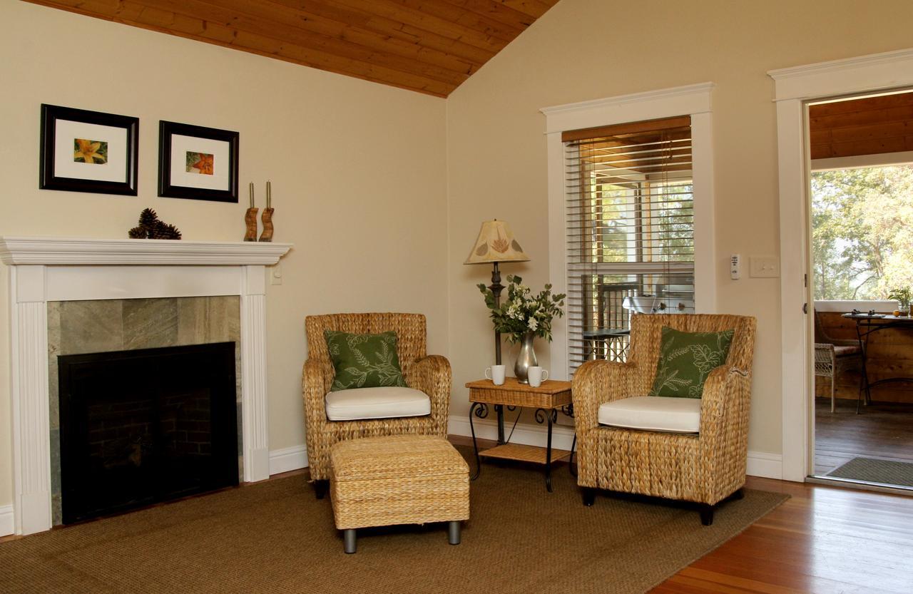 Coho Cottages Willow Creek Экстерьер фото