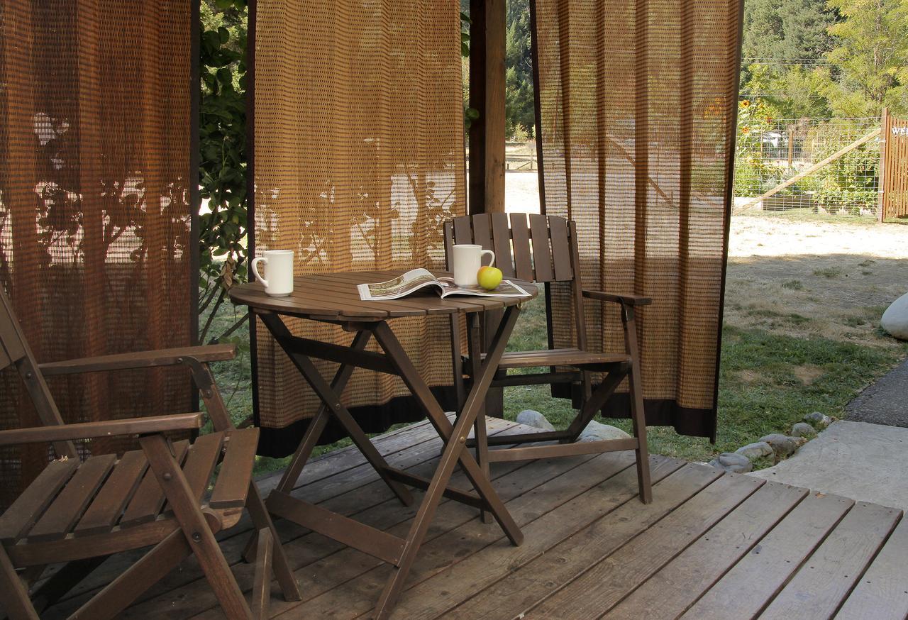 Coho Cottages Willow Creek Экстерьер фото