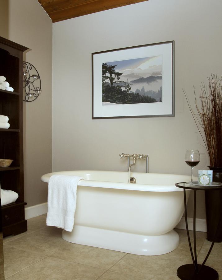 Coho Cottages Willow Creek Экстерьер фото